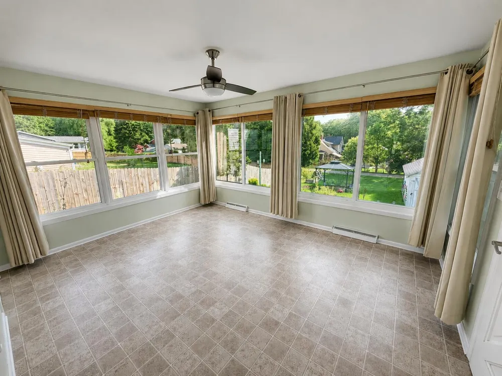 334 Grand Street Marshall, MI 49068