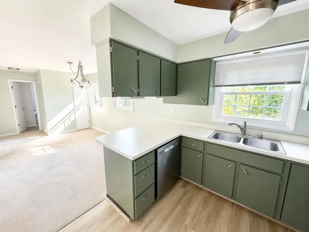334 Grand Street Marshall, MI 49068
