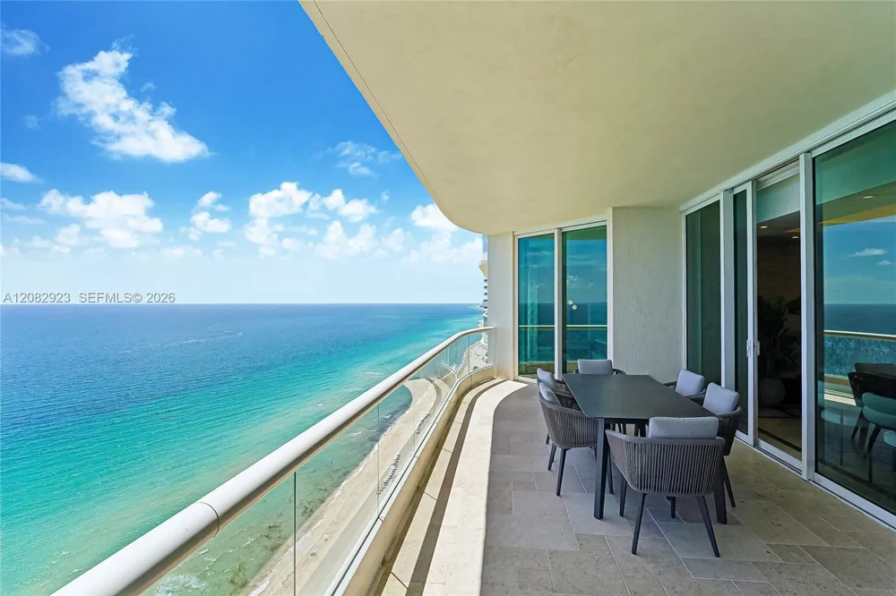 16051 Collins Ave #2903 Sunny Isles Beach, FL 33160