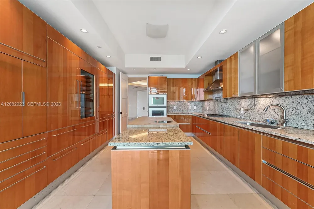 16051 Collins Ave #2903 Sunny Isles Beach, FL 33160