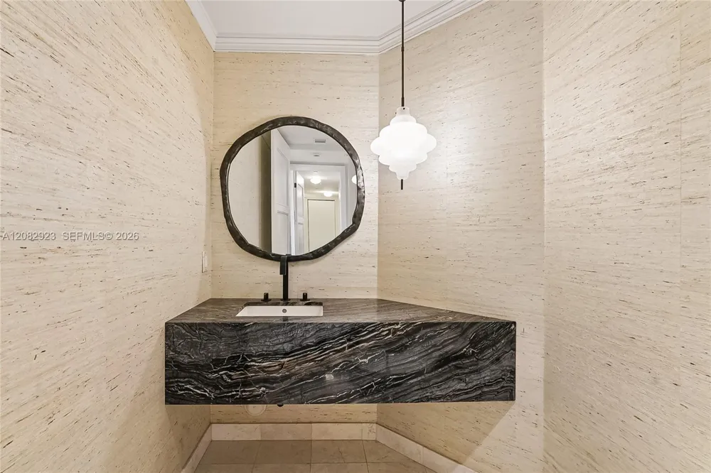 16051 Collins Ave #2903 Sunny Isles Beach, FL 33160