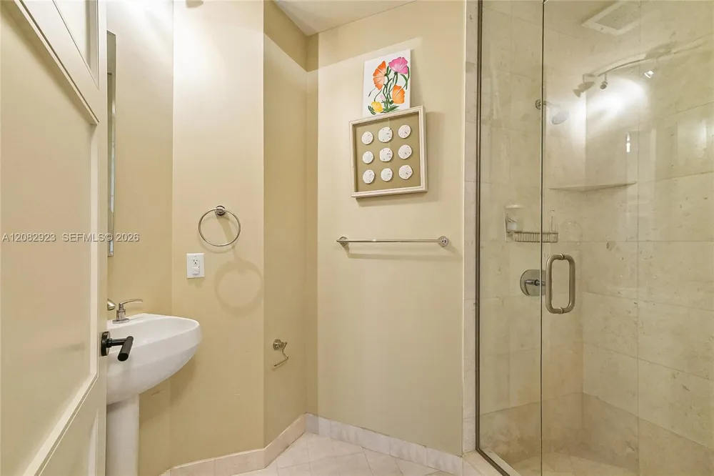 16051 Collins Ave #2903 Sunny Isles Beach, FL 33160