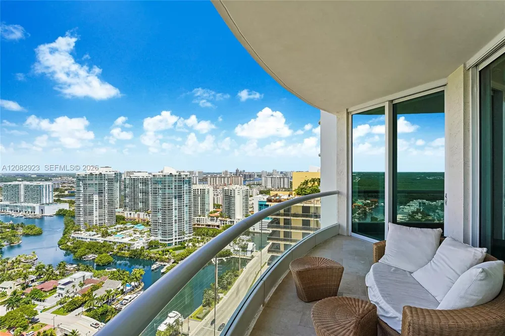 16051 Collins Ave #2903 Sunny Isles Beach, FL 33160