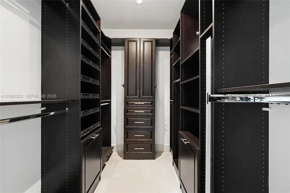 16051 Collins Ave #2903 Sunny Isles Beach, FL 33160