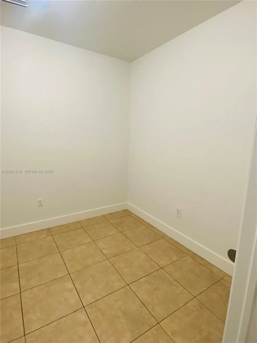 21401 NW 13th Ct #701 Miami Gardens, FL 33169