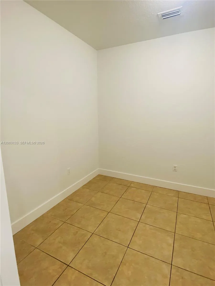 21401 NW 13th Ct #701 Miami Gardens, FL 33169