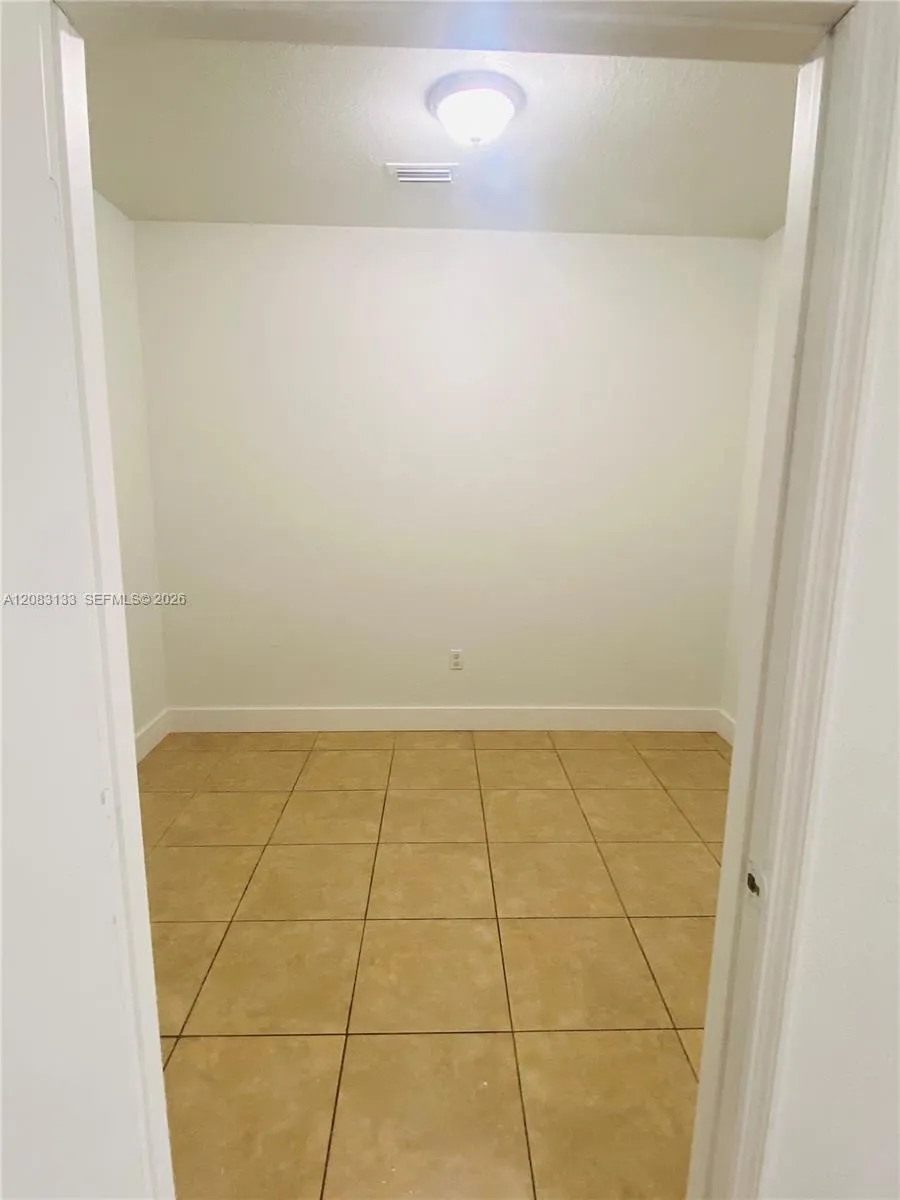 21401 NW 13th Ct #701 Miami Gardens, FL 33169