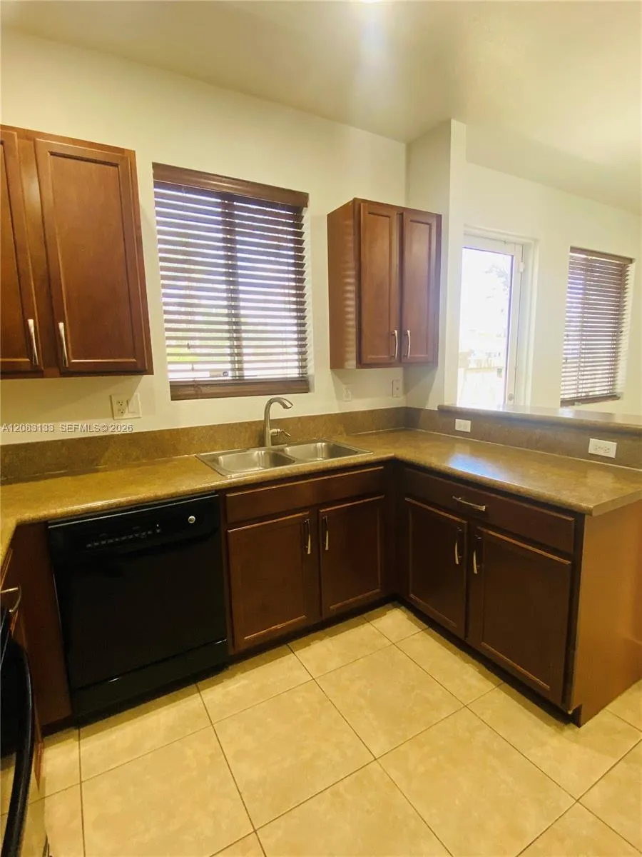 21401 NW 13th Ct #701 Miami Gardens, FL 33169