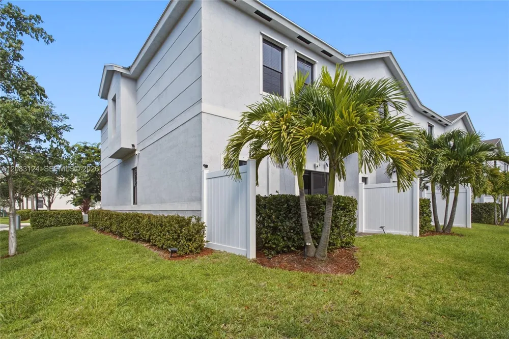 926 NW 3rd Ter #926 Pompano Beach, FL 33060