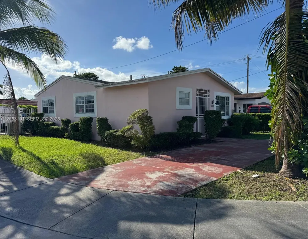 3650 SW 92nd Ave #1 Miami, FL 33165