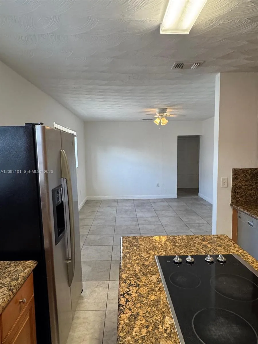 3650 SW 92nd Ave #1 Miami, FL 33165
