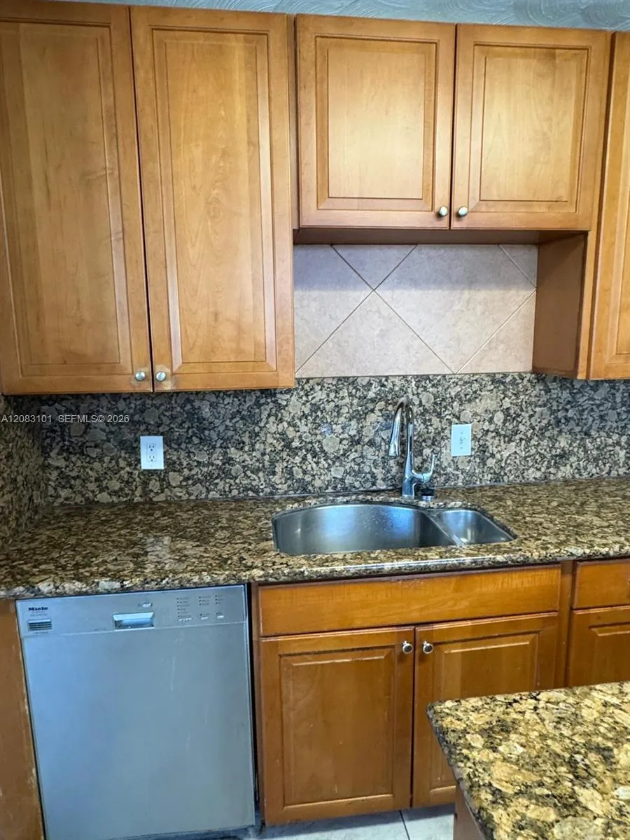 3650 SW 92nd Ave #1 Miami, FL 33165