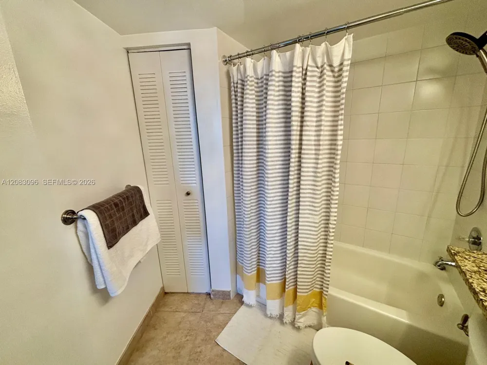 3300 NE 192nd St #PH16 Aventura, FL 33180