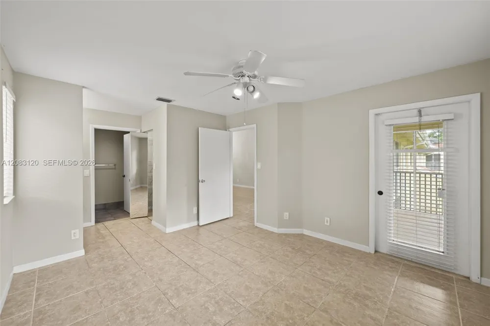 1076 Coral Club Dr #1076 Coral Springs, FL 33071