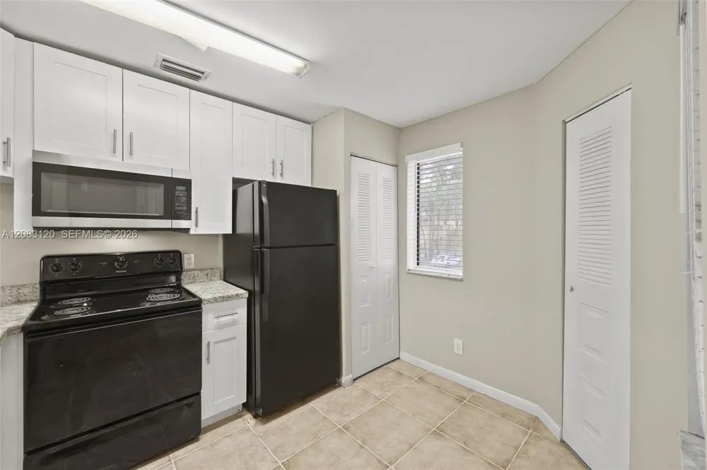 1076 Coral Club Dr #1076 Coral Springs, FL 33071