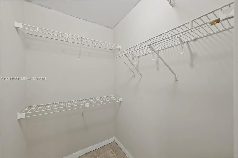 1076 Coral Club Dr #1076 Coral Springs, FL 33071