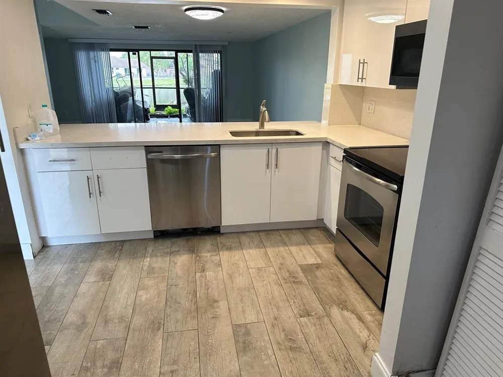 4617 NW 90TH AVENUE Sunrise, FL 33351
