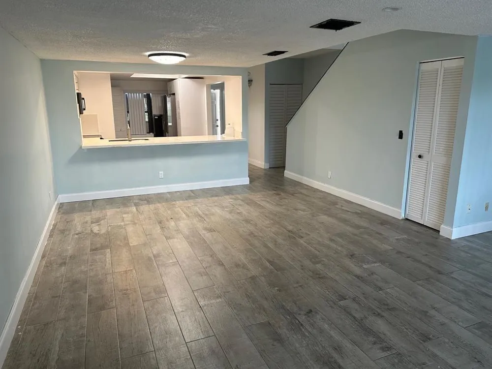 4617 NW 90TH AVENUE Sunrise, FL 33351