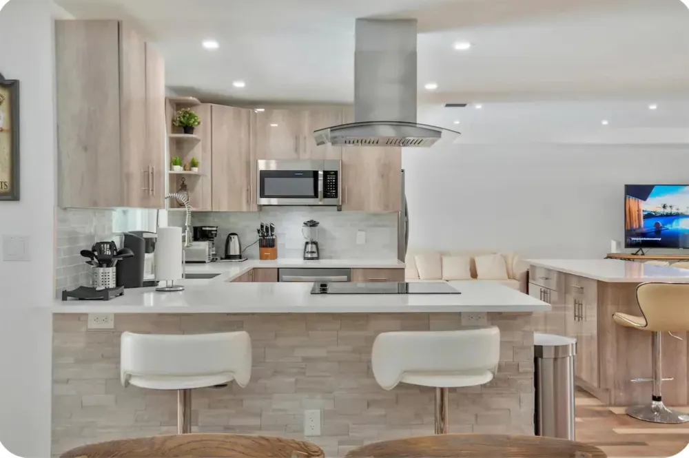 2829 NE 12TH STREET Pompano Beach, FL 33062
