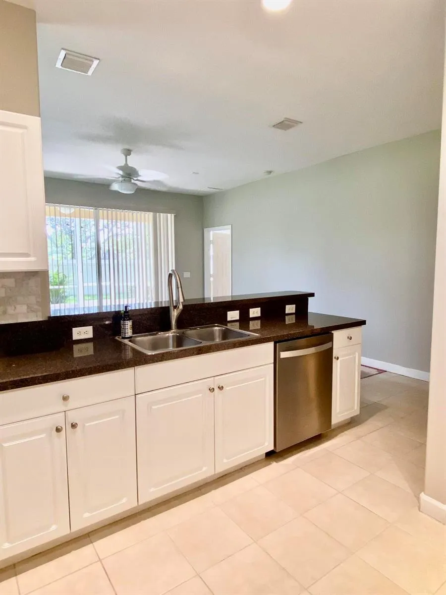 6616 Liberty Place Vero Beach, FL 32966