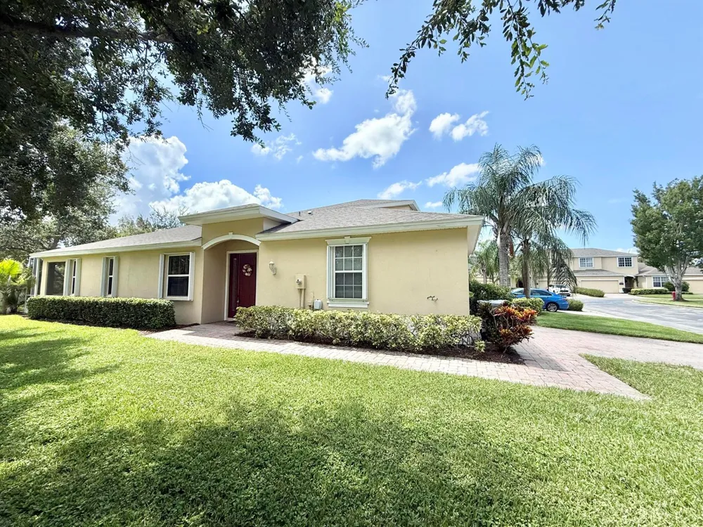 6616 Liberty Place Vero Beach, FL 32966
