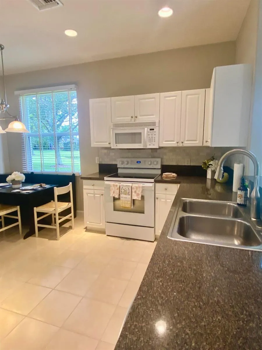 6616 Liberty Place Vero Beach, FL 32966