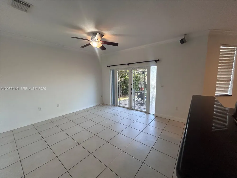 6528 SW 158th Pass Miami, FL 33193