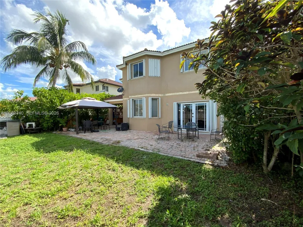 6528 SW 158th Pass Miami, FL 33193