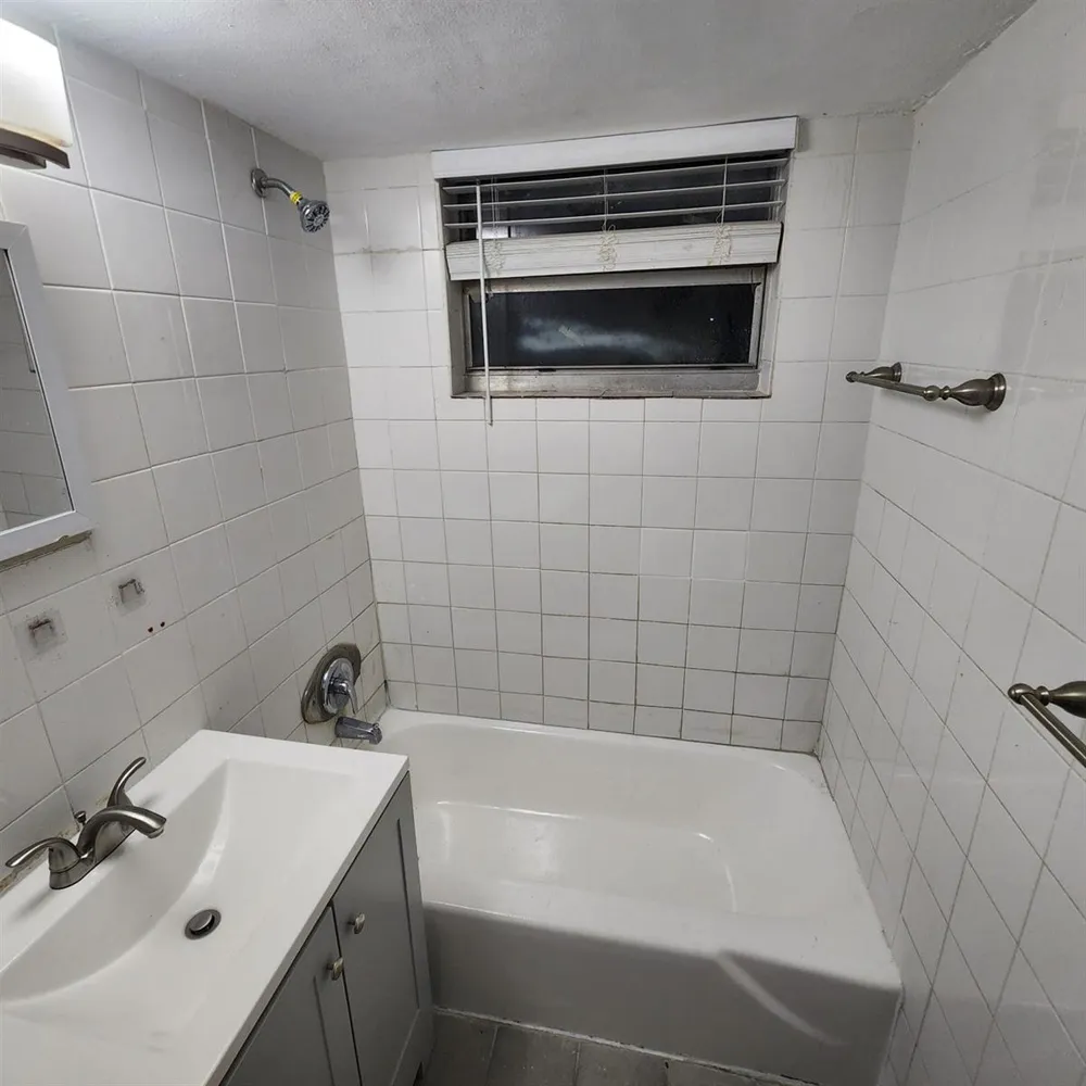 2449 NW 7TH STREET Pompano Beach, FL 33069