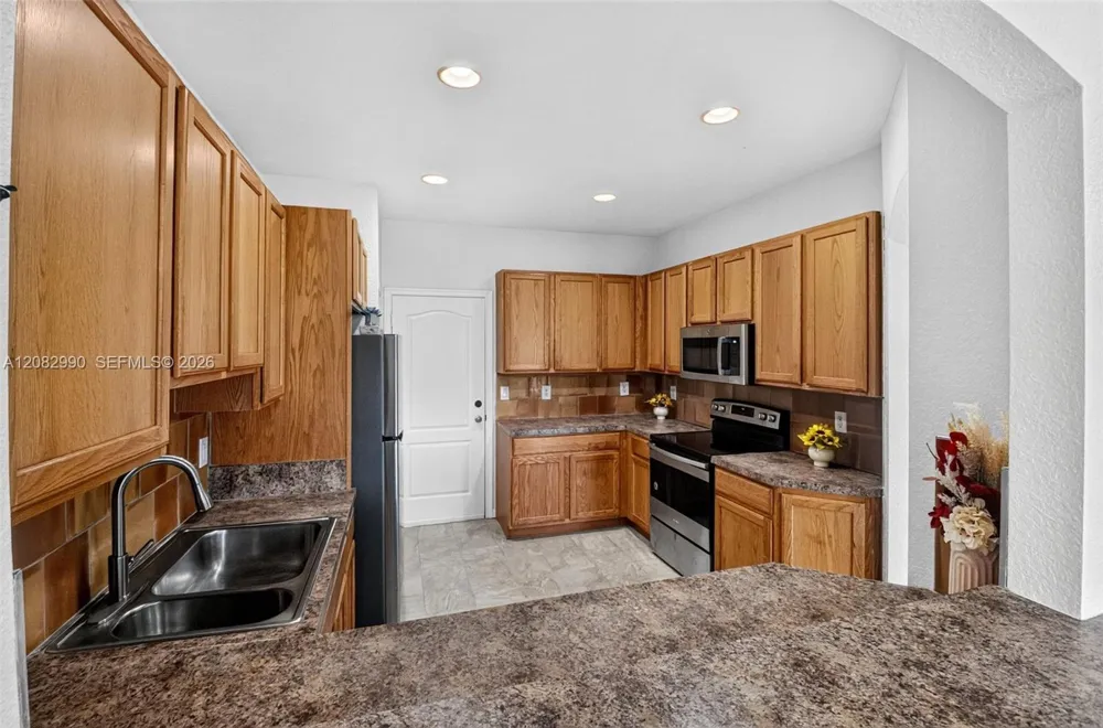 4406 Windmill Palm Way Green Acres, FL 33463