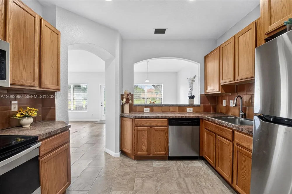 4406 Windmill Palm Way Green Acres, FL 33463