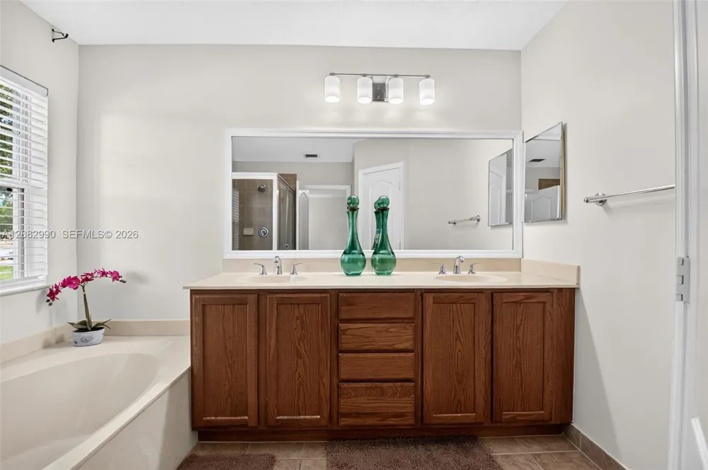 4406 Windmill Palm Way Green Acres, FL 33463