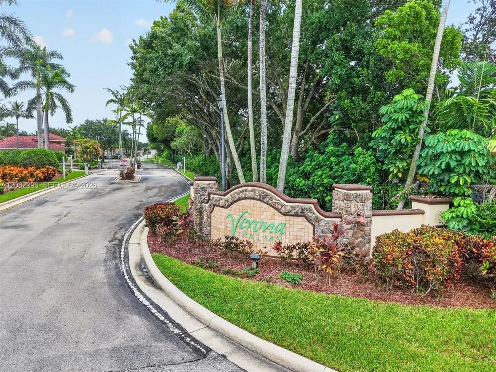 4406 Windmill Palm Way Green Acres, FL 33463