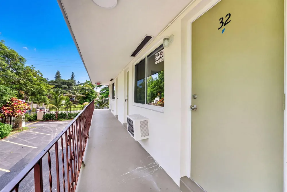 60 NW 79TH STREET #32 Miami, FL 33150