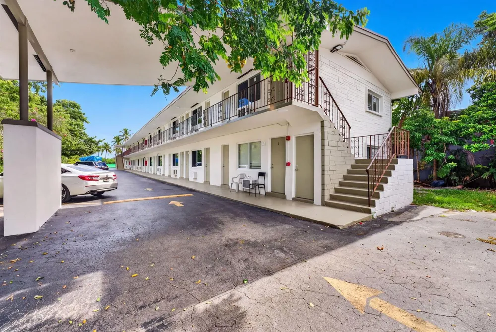 60 NW 79TH STREET #32 Miami, FL 33150
