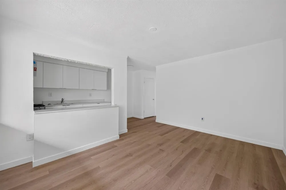 60 NW 79TH STREET #32 Miami, FL 33150
