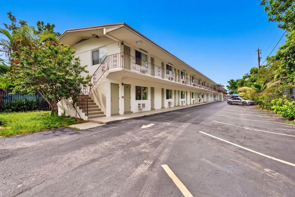 60 NW 79TH STREET #32 Miami, FL 33150