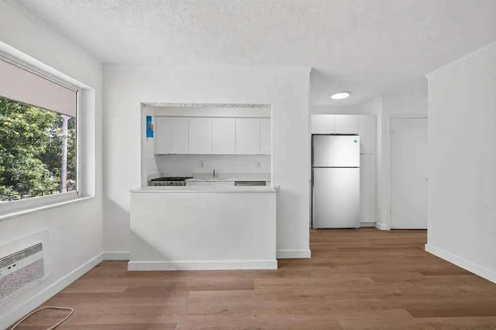 60 NW 79TH STREET #32 Miami, FL 33150