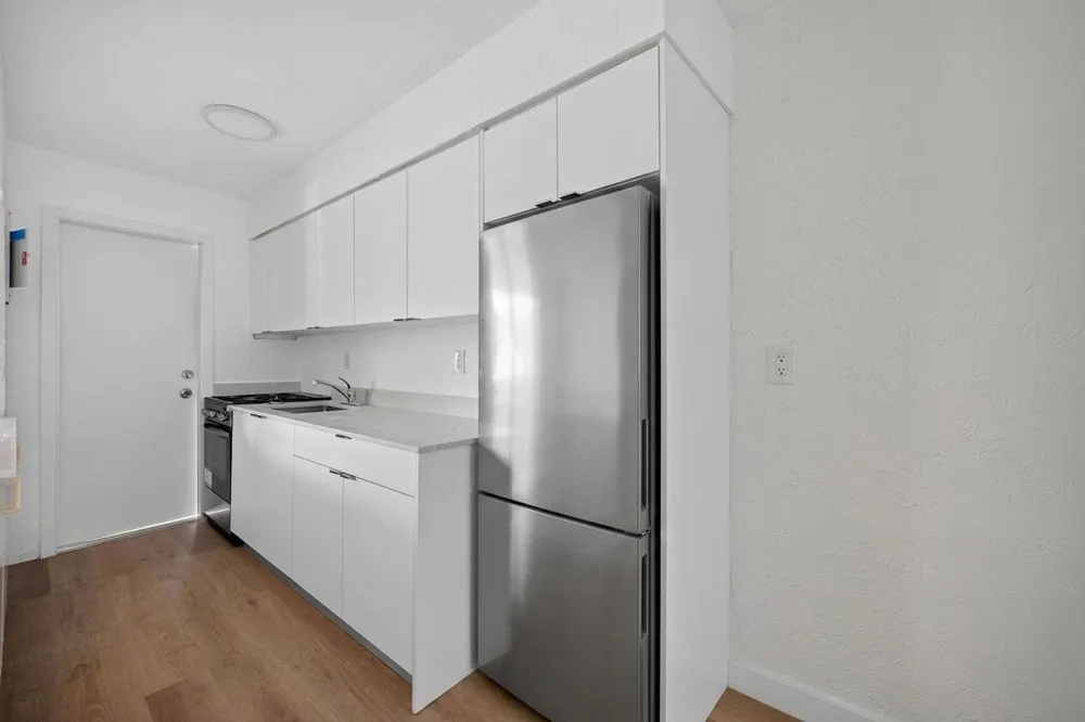 60 NW 79TH STREET #32 Miami, FL 33150