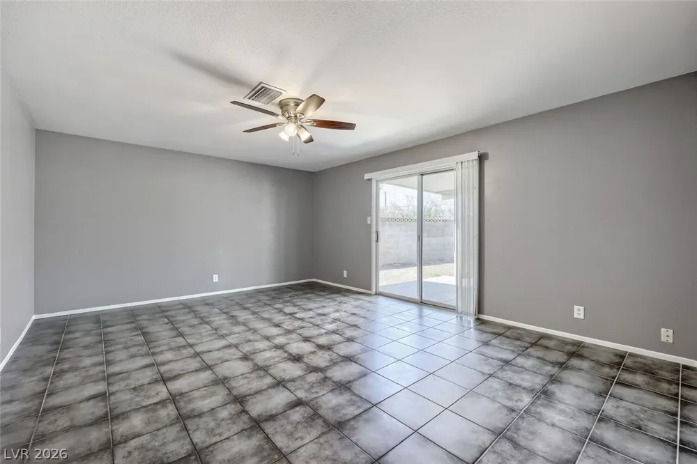 604 Bloomingfield Lane Las Vegas, NV 89145