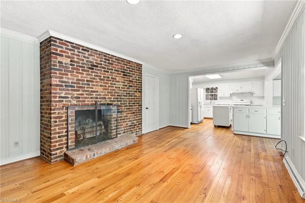 5510 Mecklenburg Road Greensboro, NC 27407