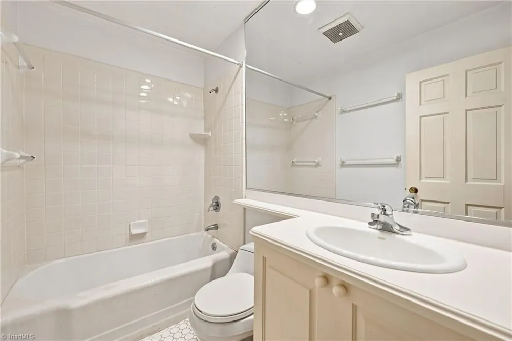 5510 Mecklenburg Road Greensboro, NC 27407