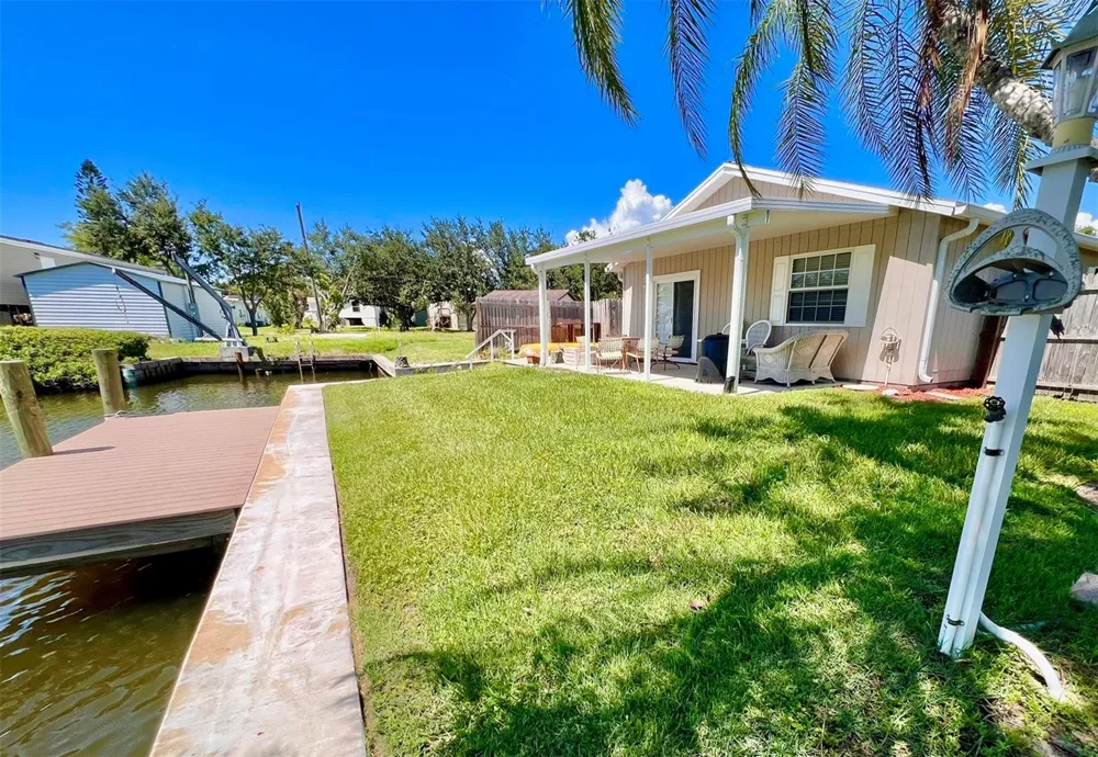 47-49 HATCHETT CREEK ROAD Venice, FL 34285