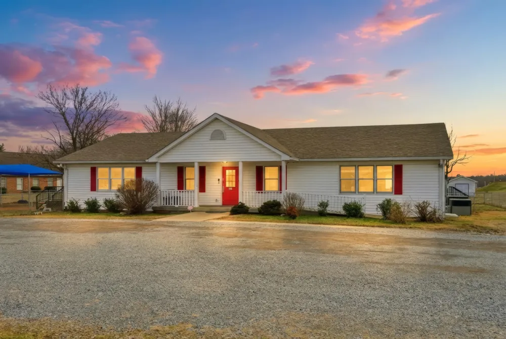609 Hwy 52E Portland, TN 37148