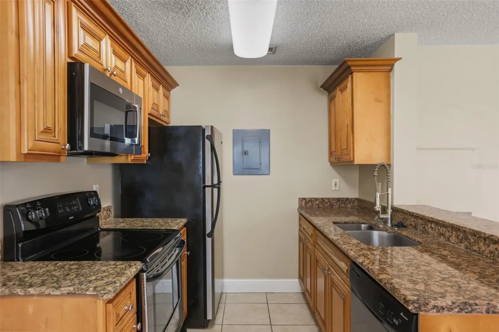 711 SUGAR BAY WAY #205 Lake Mary, FL 32746