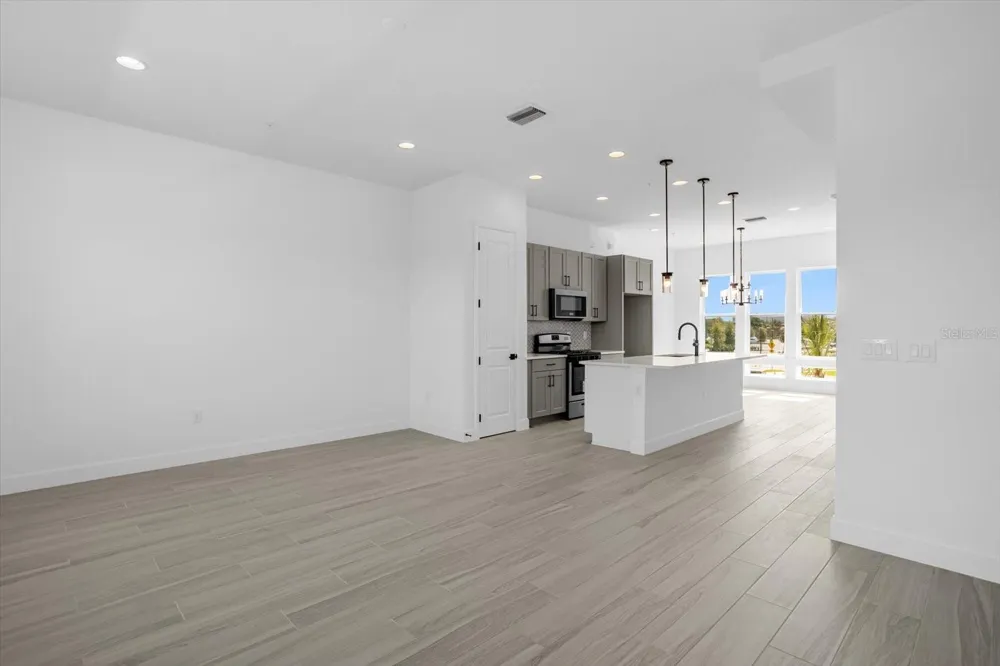 2368 BRIX STREET Orlando, FL 32804