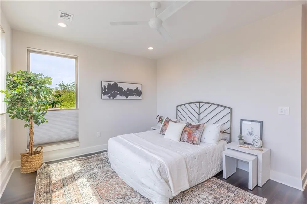 2702 Crest Avenue #2 Austin, TX 78702