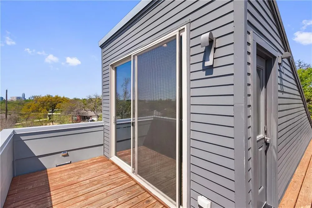 2702 Crest Avenue #2 Austin, TX 78702