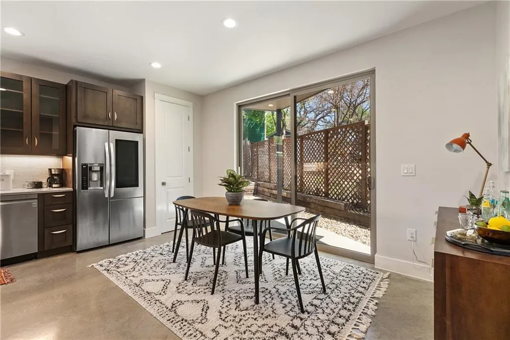 2702 Crest Avenue #2 Austin, TX 78702