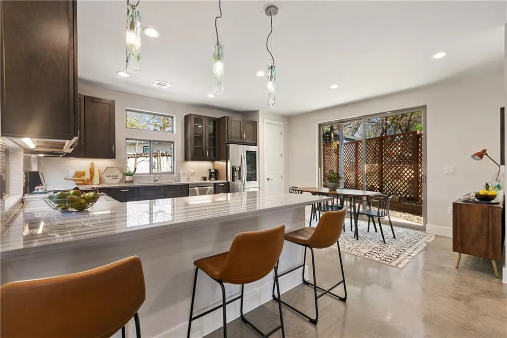 2702 Crest Avenue #2 Austin, TX 78702